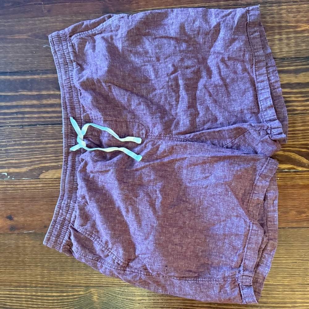Burgundy Athletic Shorts with Elastic Waist and Adjustable Fit